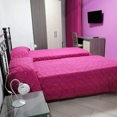 Guest house Eurobar Affittacamere *